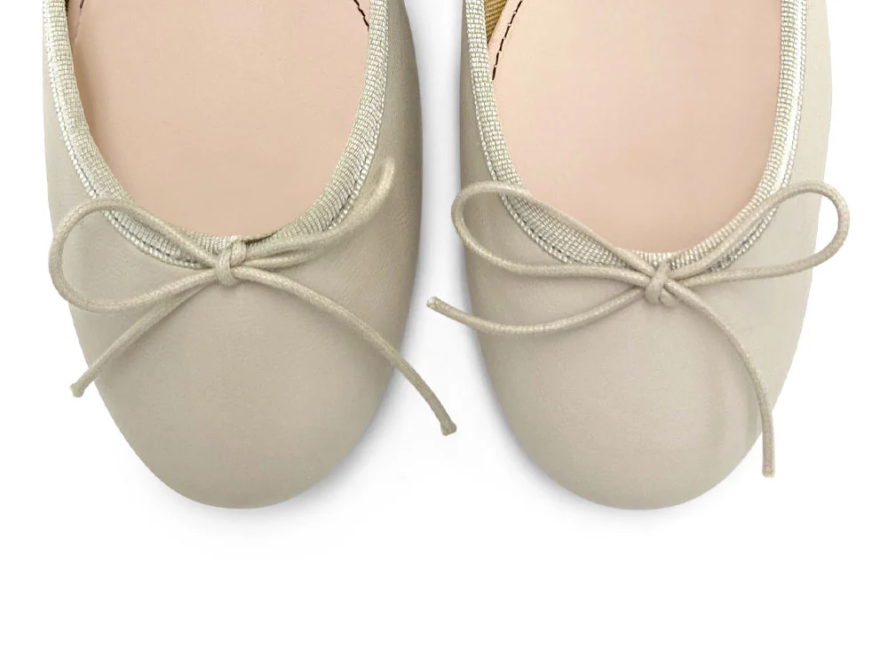 Beige leather ballet flats - Image 5
