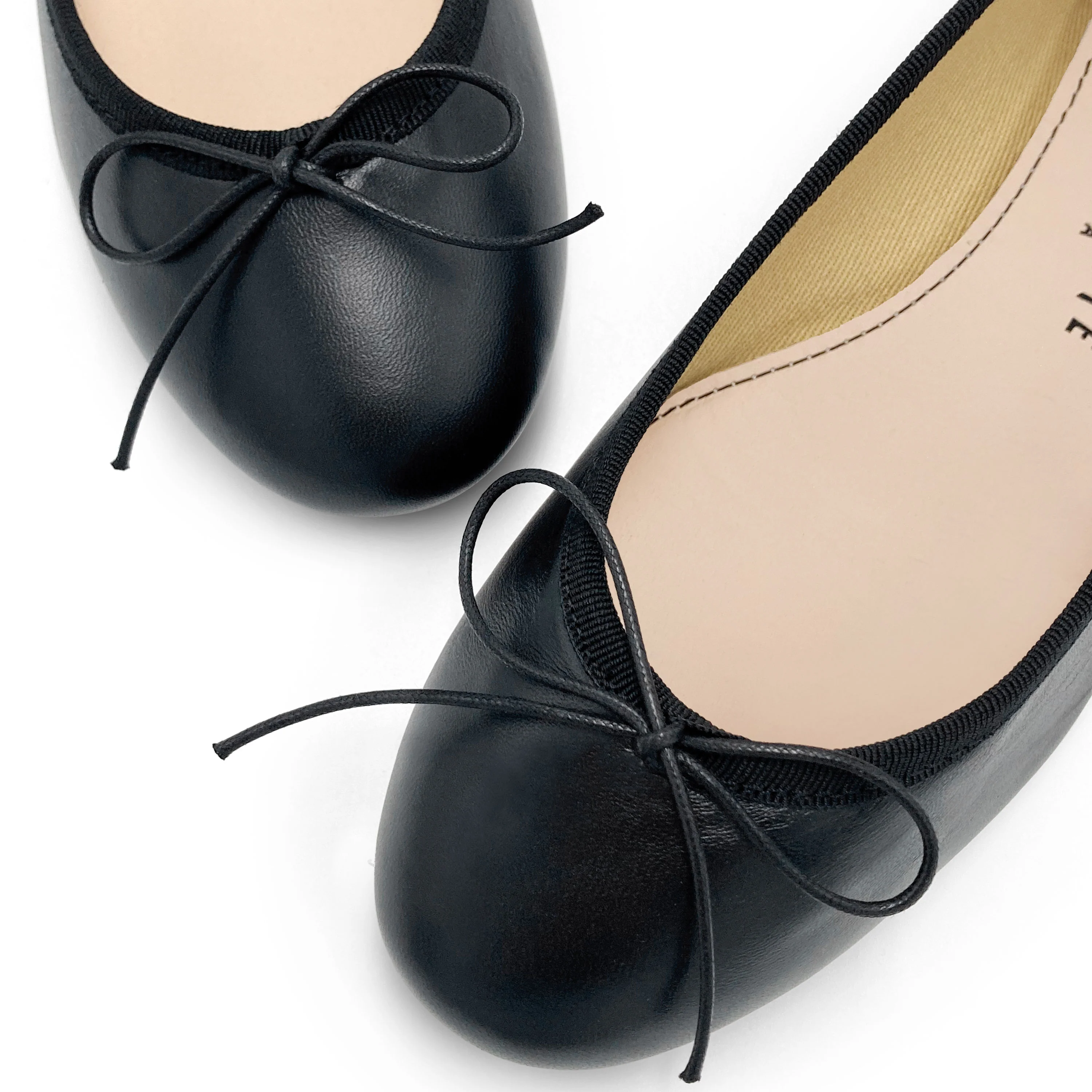 Black leather ballet flats - Image 4