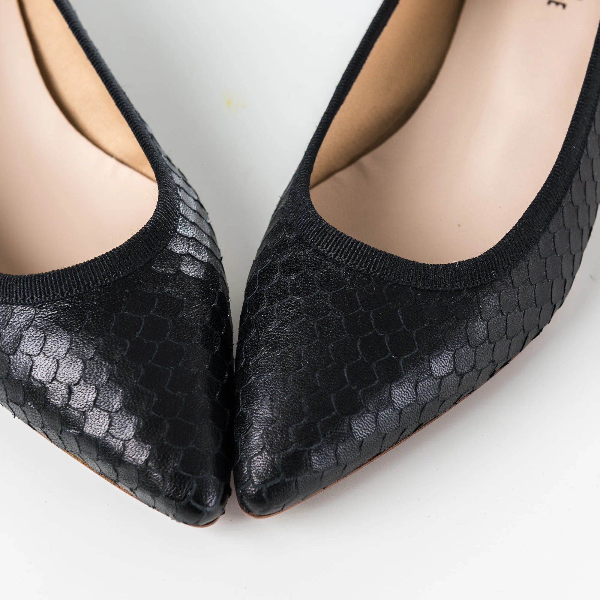 Black leather pointed toe ballet flats with cobra-skin effect - Image 3