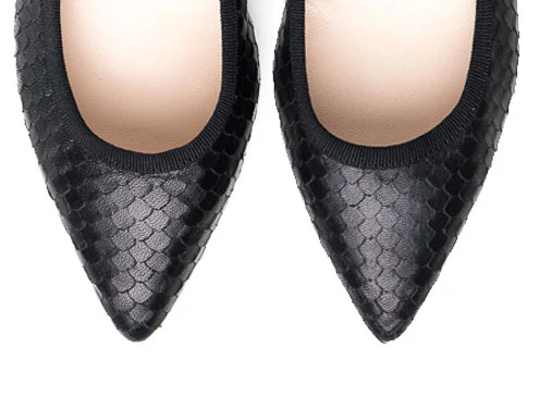 Black leather pointed toe ballet flats with cobra-skin effect - Image 5