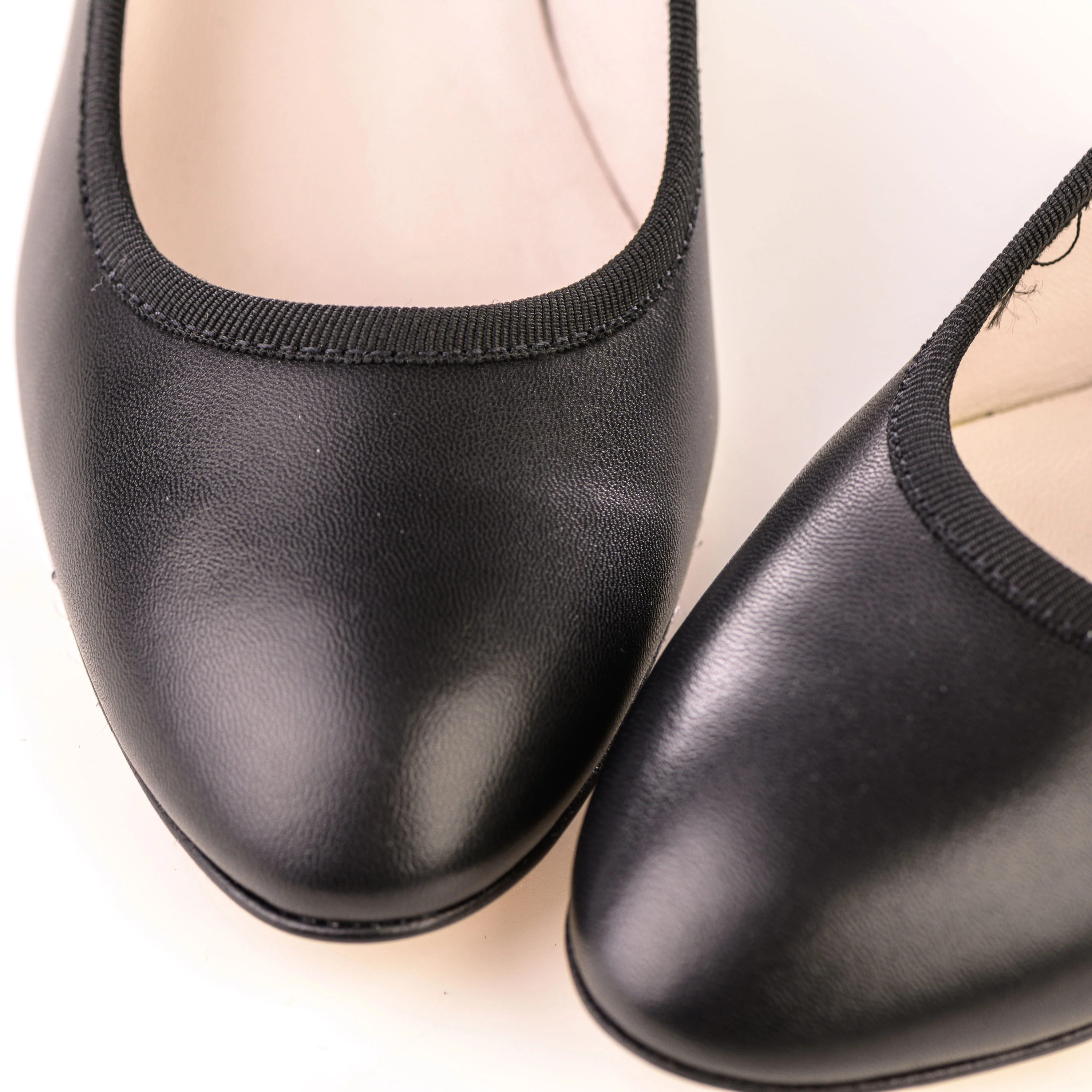 Black leather pump ballet flats with high heel - Image 3