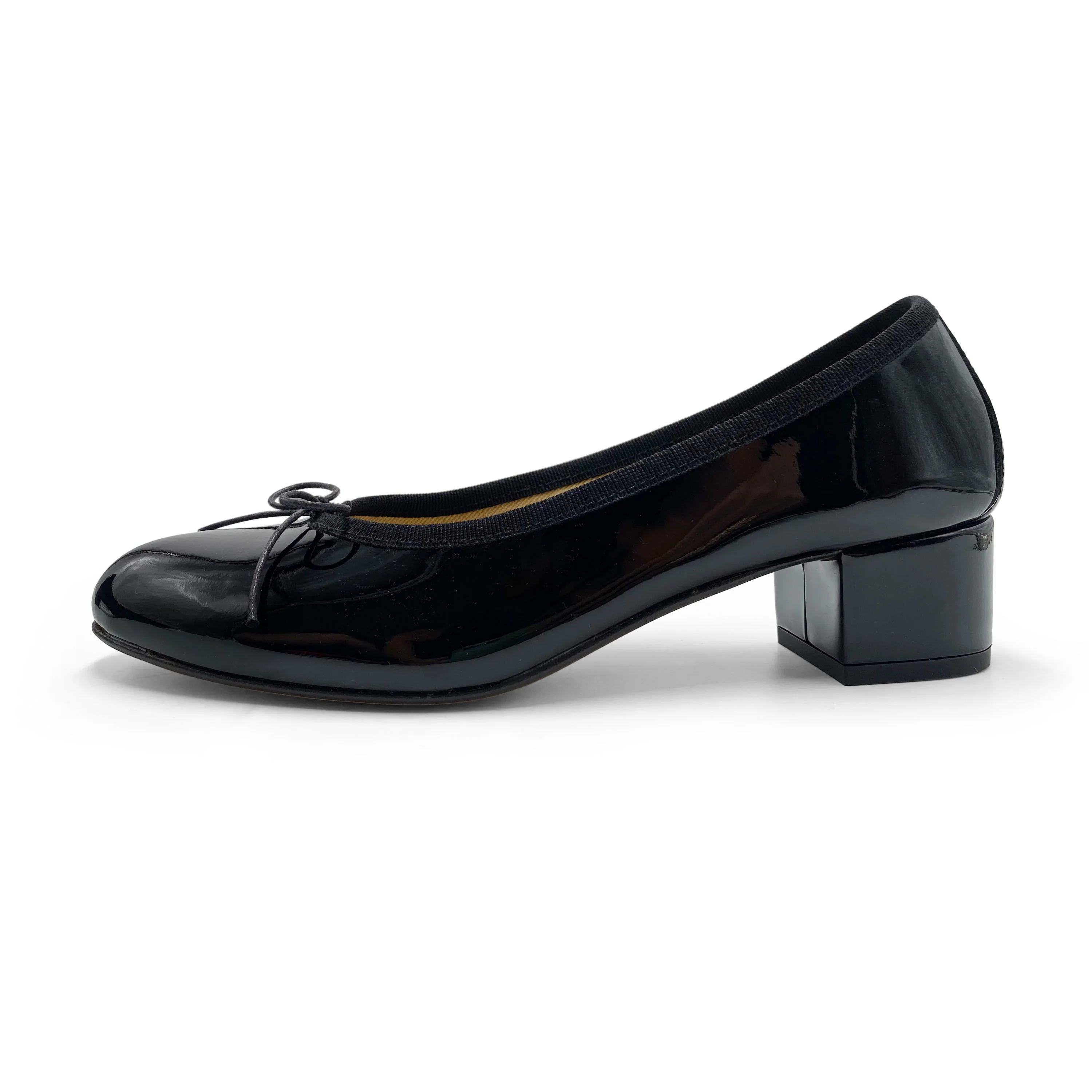 Black patent leather ballet flats with heel - Image 3