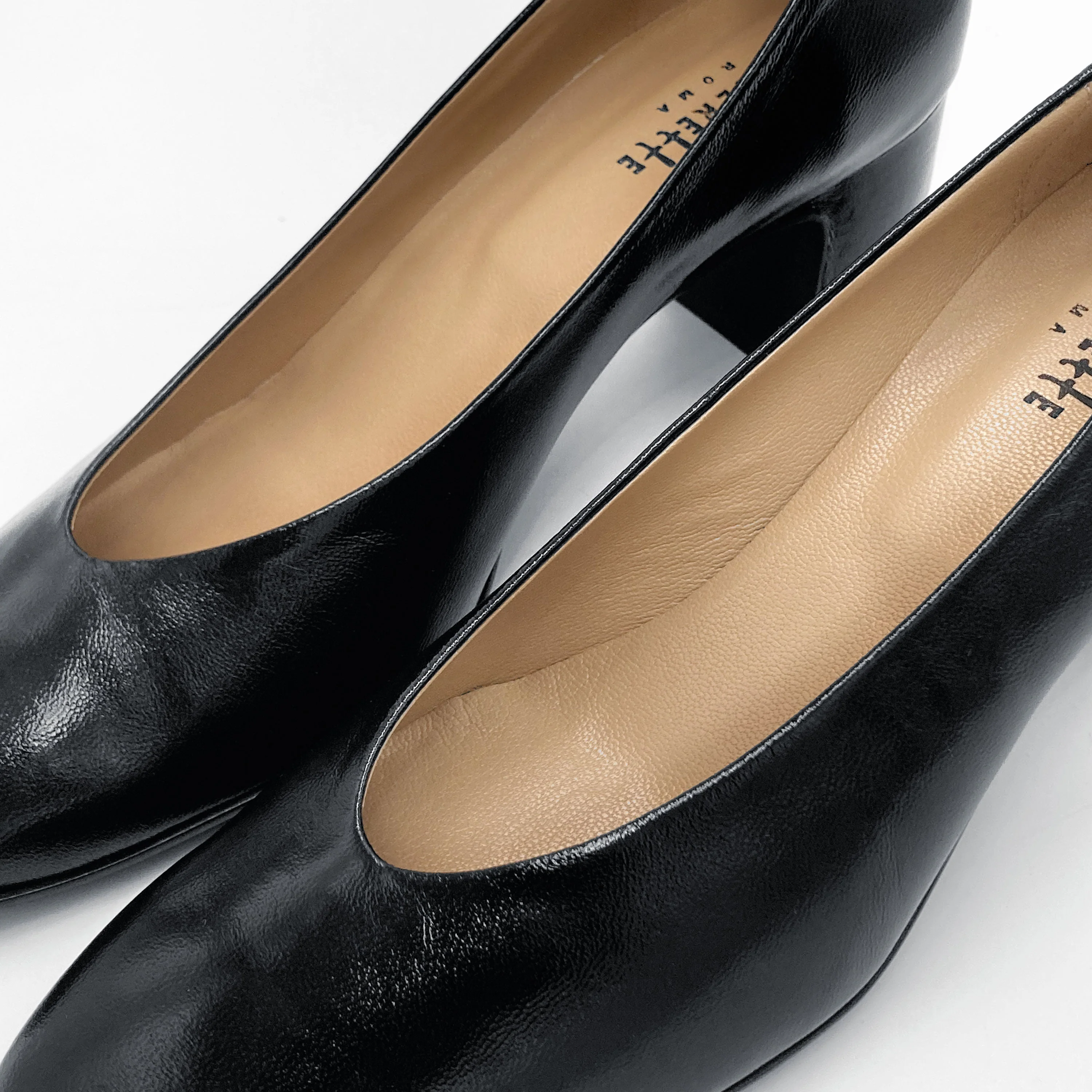 Black patent leather ballet flats with square toe and comfortable high heel - Image 5