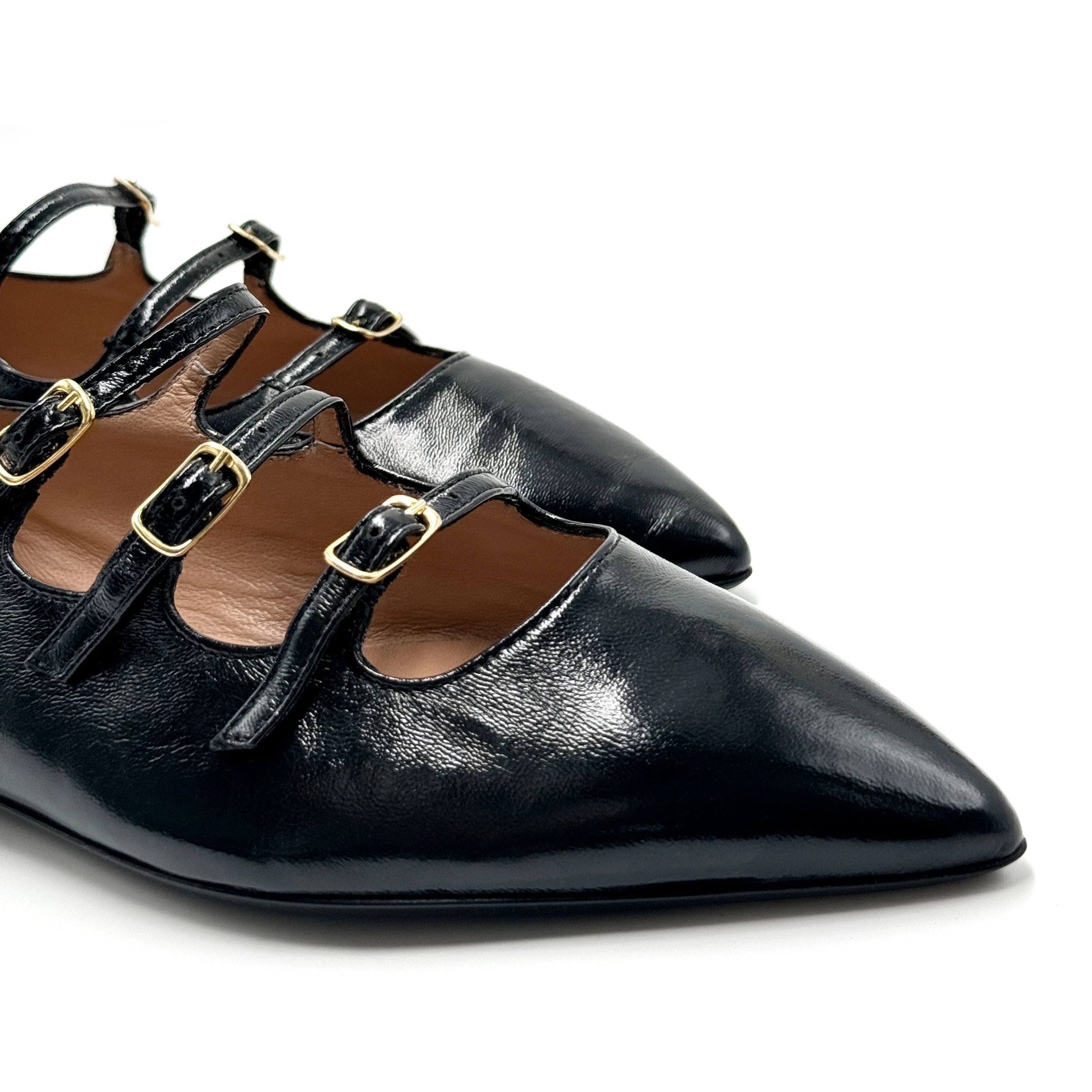 Black shiny pointed-toe ballet flats with straps - Image 4