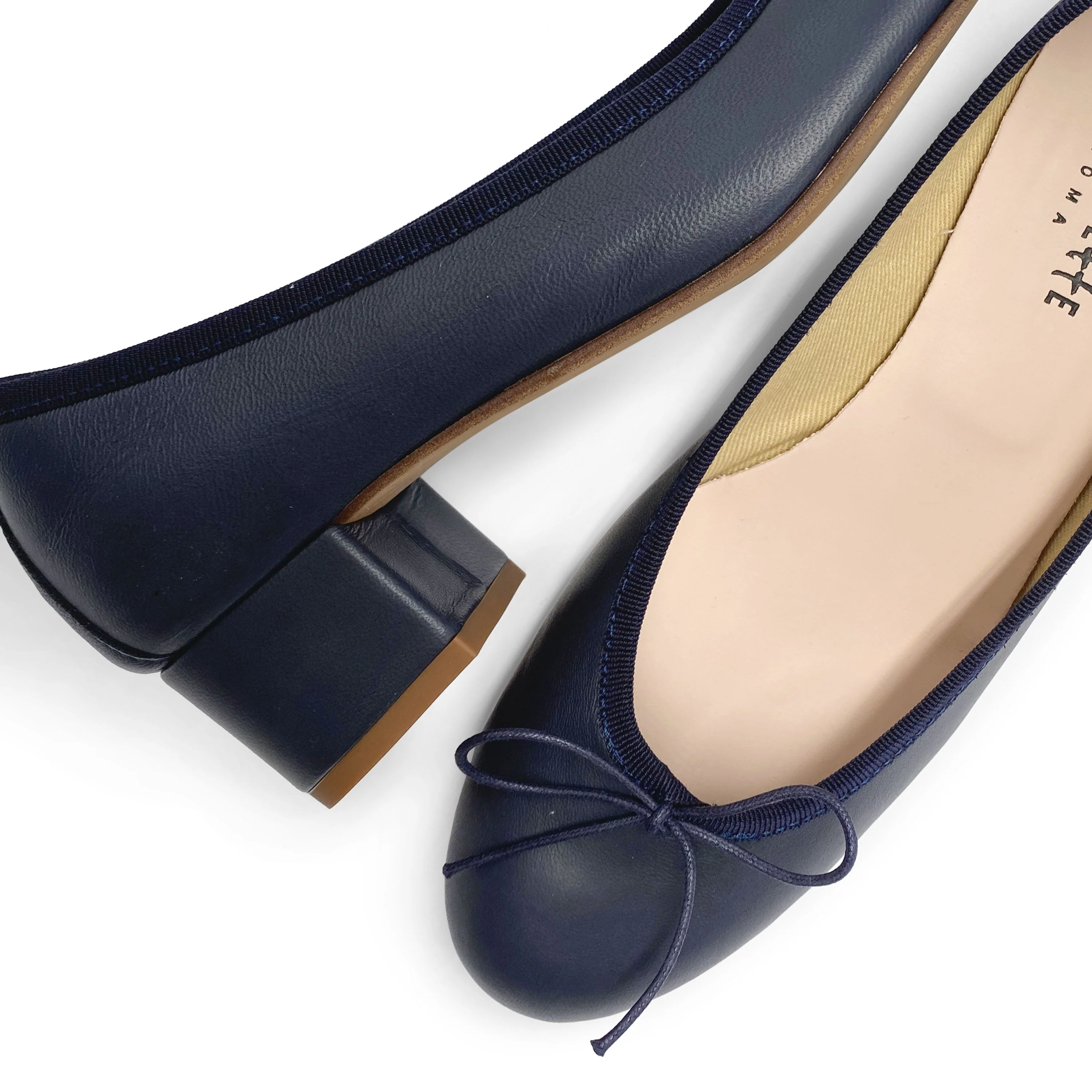 Blue leather ballet flats with heel - Image 3