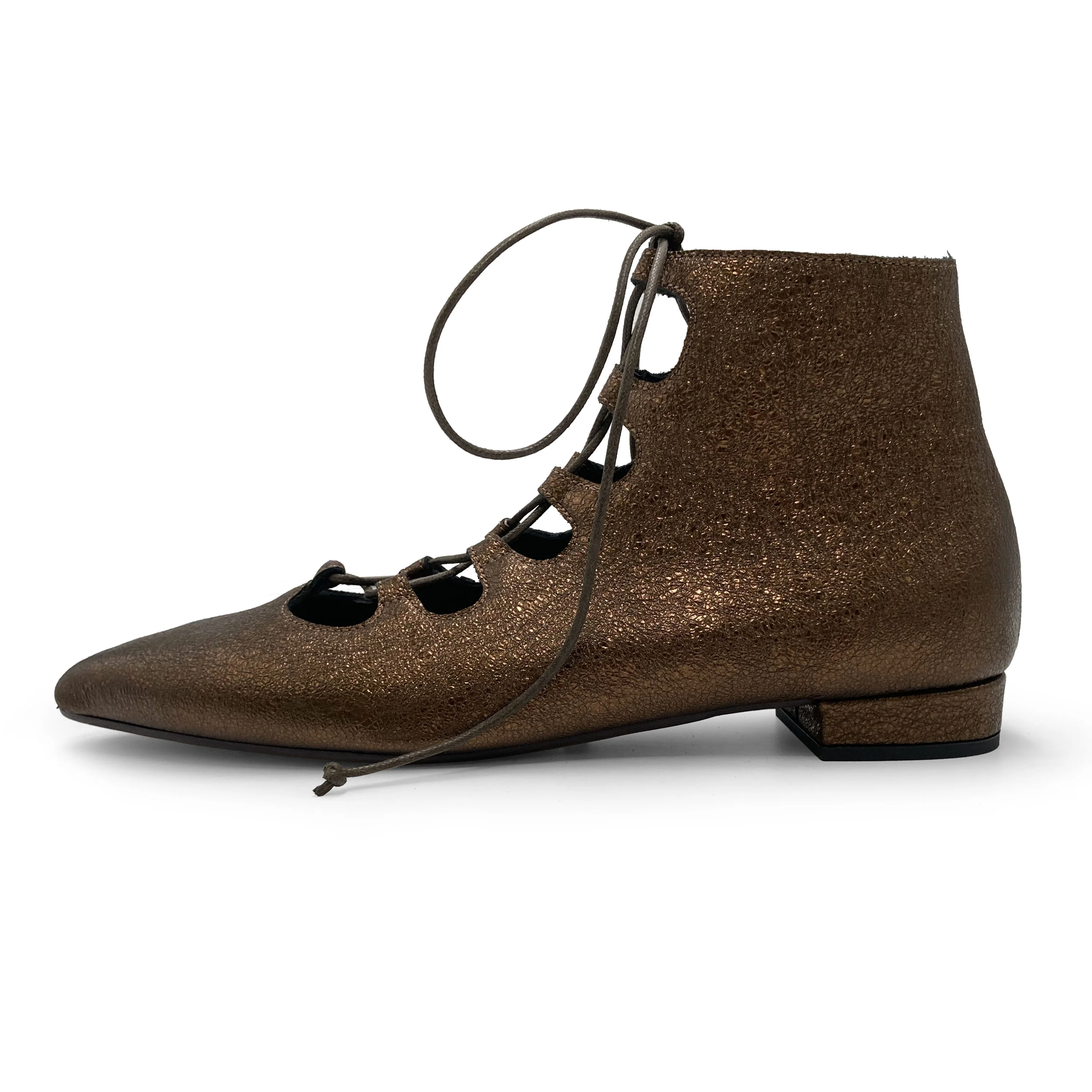 Bronze pointed ankle boots with laces - Image 4