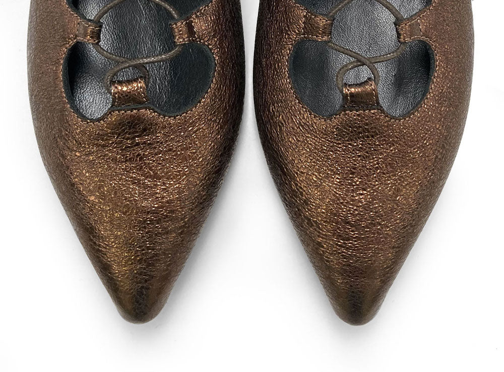 Bronze pointed ankle boots with laces - Image 5
