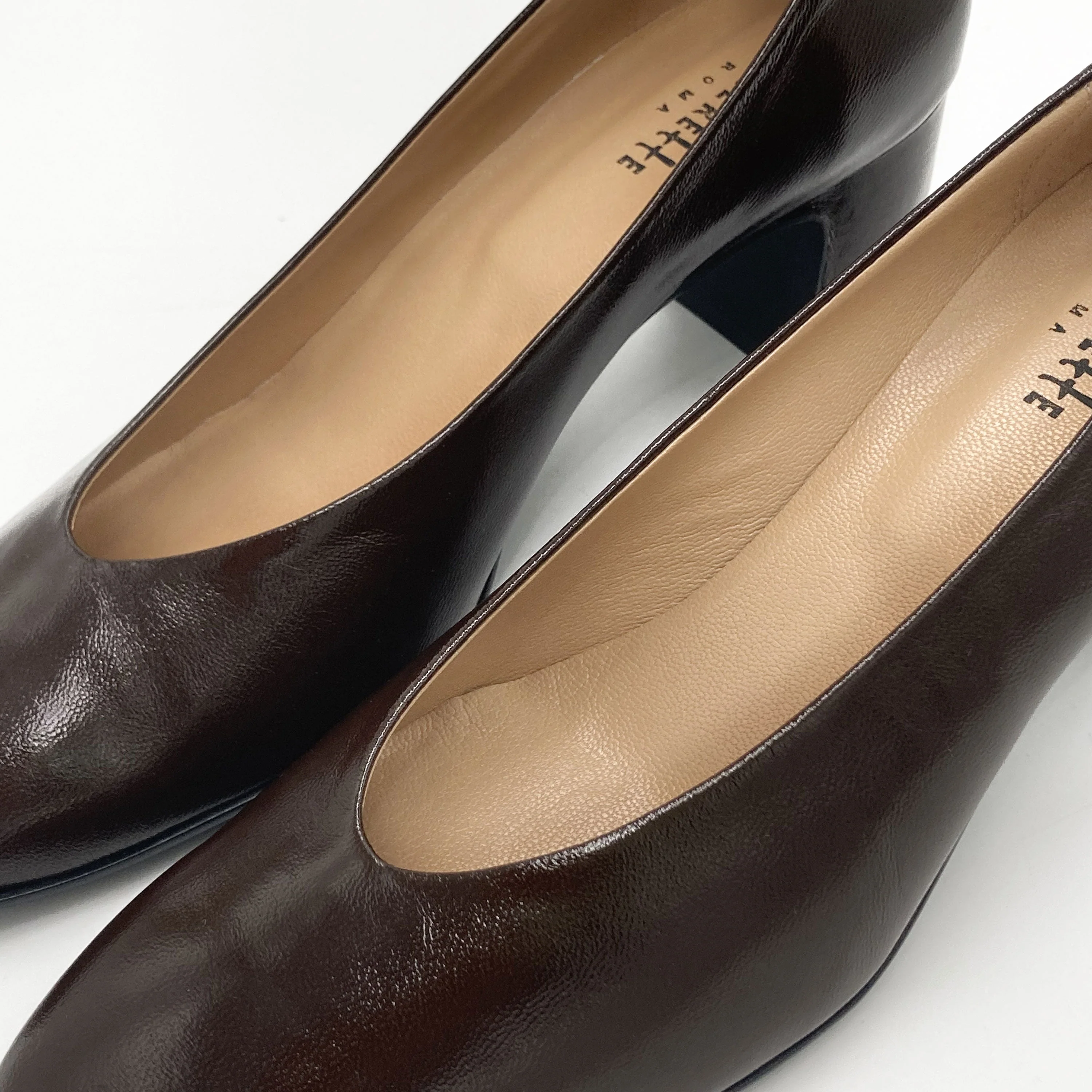 Brown patent leather ballet flats with square toe and comfortable high heel - Image 5
