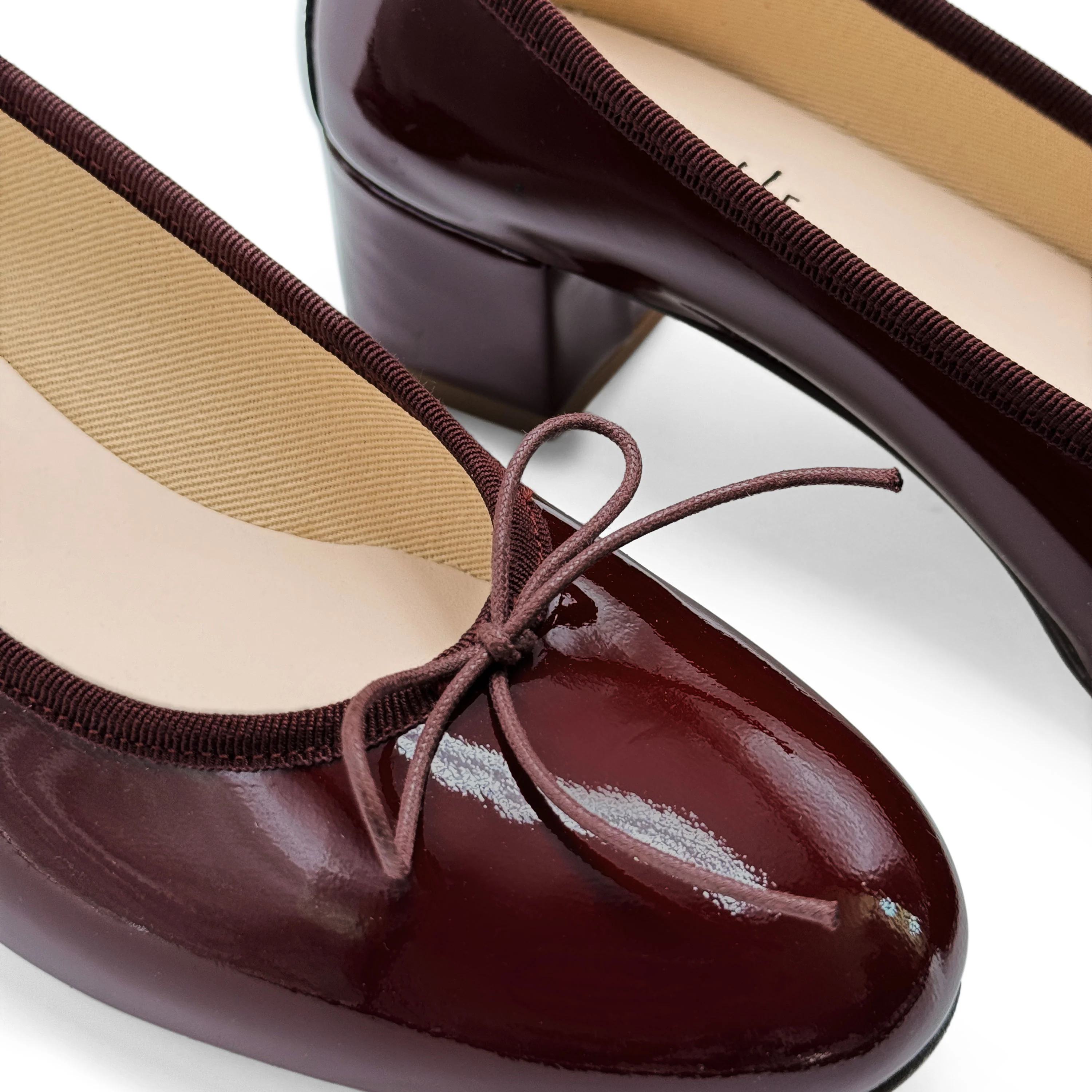 Burgundy patent leather ballet flats with heel - Image 4