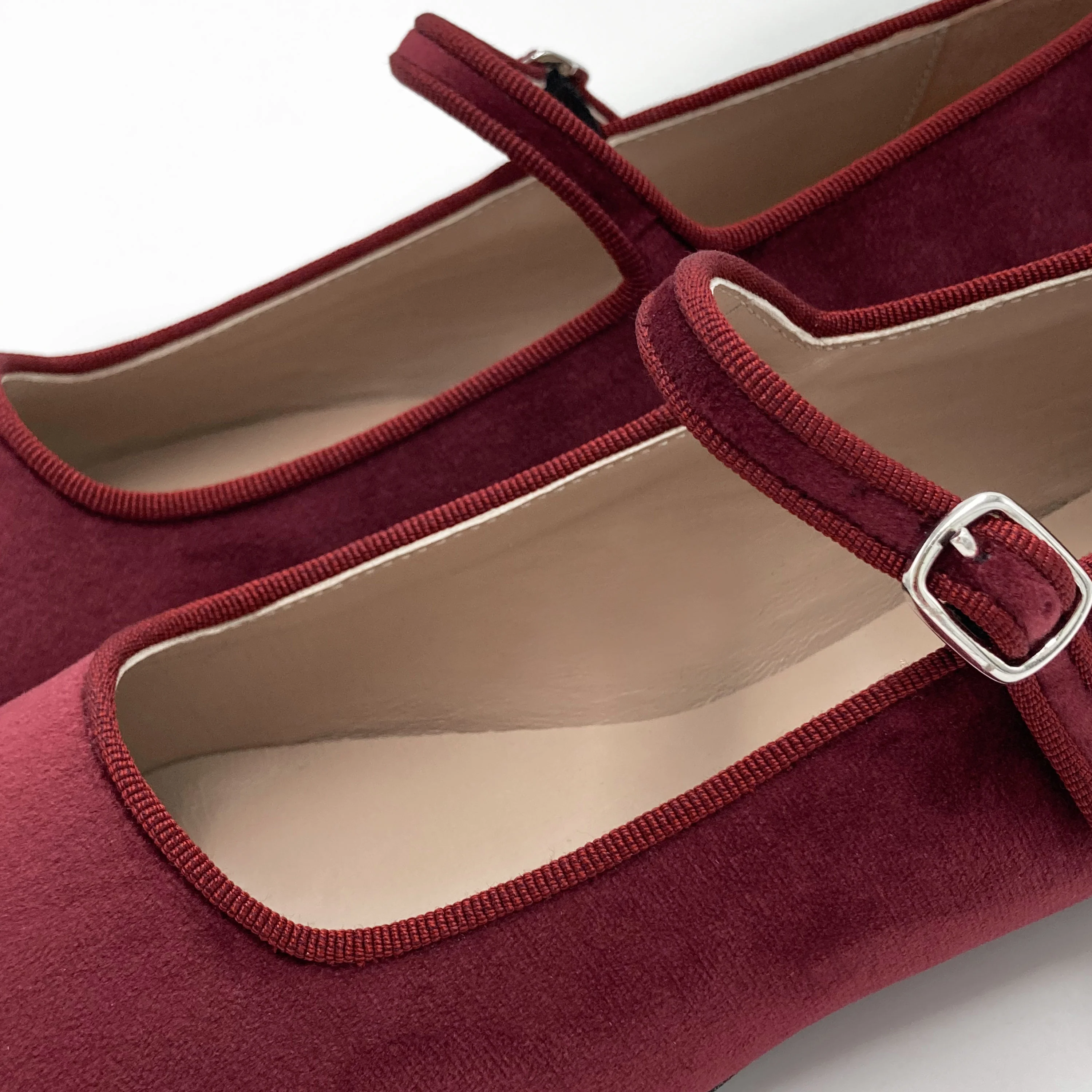 Burgundy velvet ballet flats with strap - Image 4