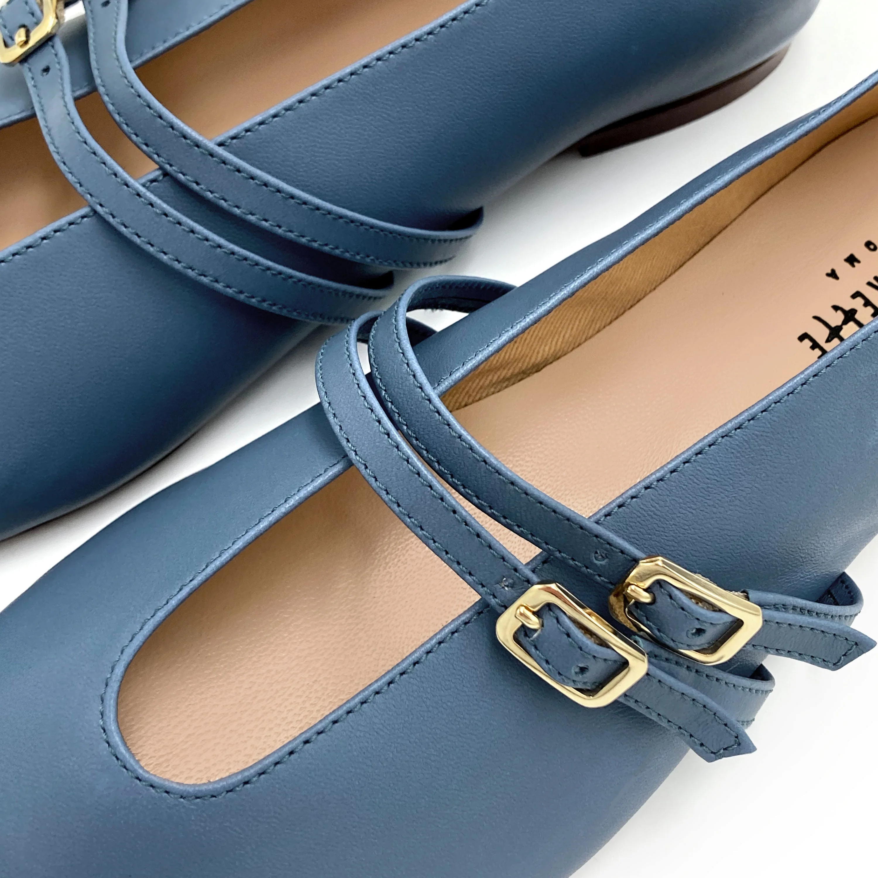 Cerulean blue leather ballet flats with V cut and straps - Image 3
