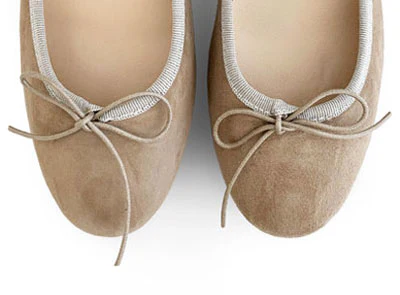 Dove grey suede medium heel ballet flats - Image 5