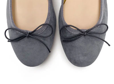 Grey suede medium heel ballet flats - Image 5