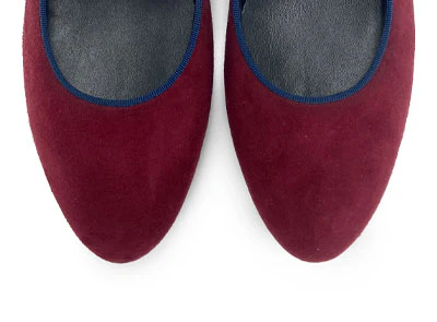 Mary jane ballet flats in burgundy suede with strap - Image 5