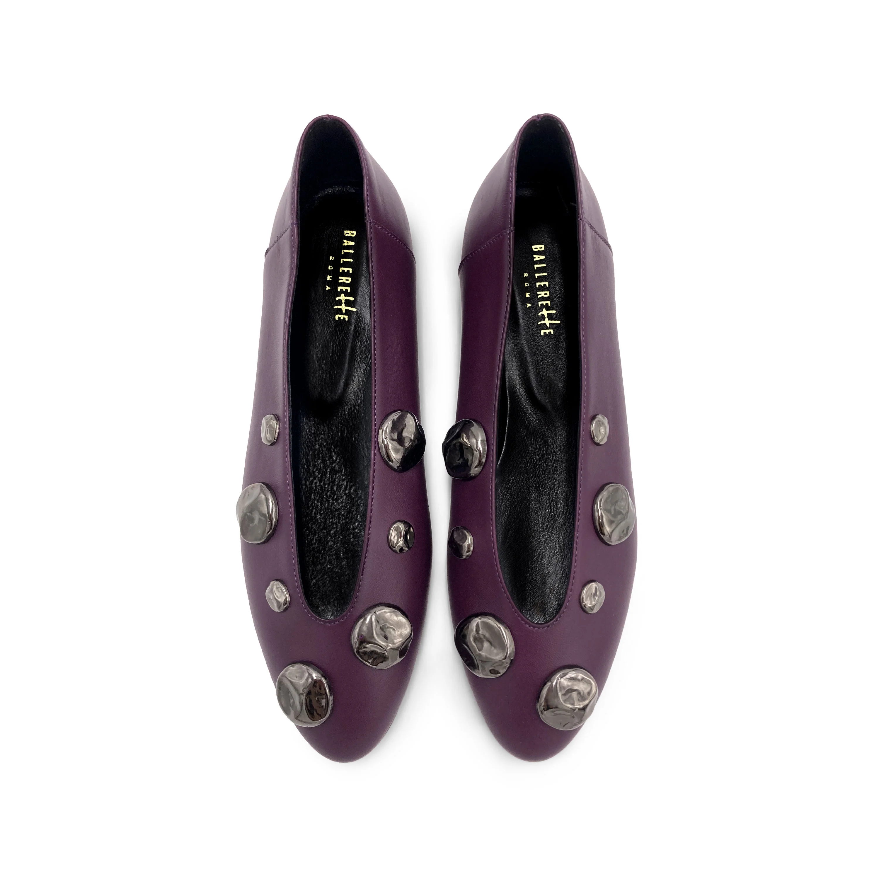 Plum purple leather ballet flats with V-cut and iron studs