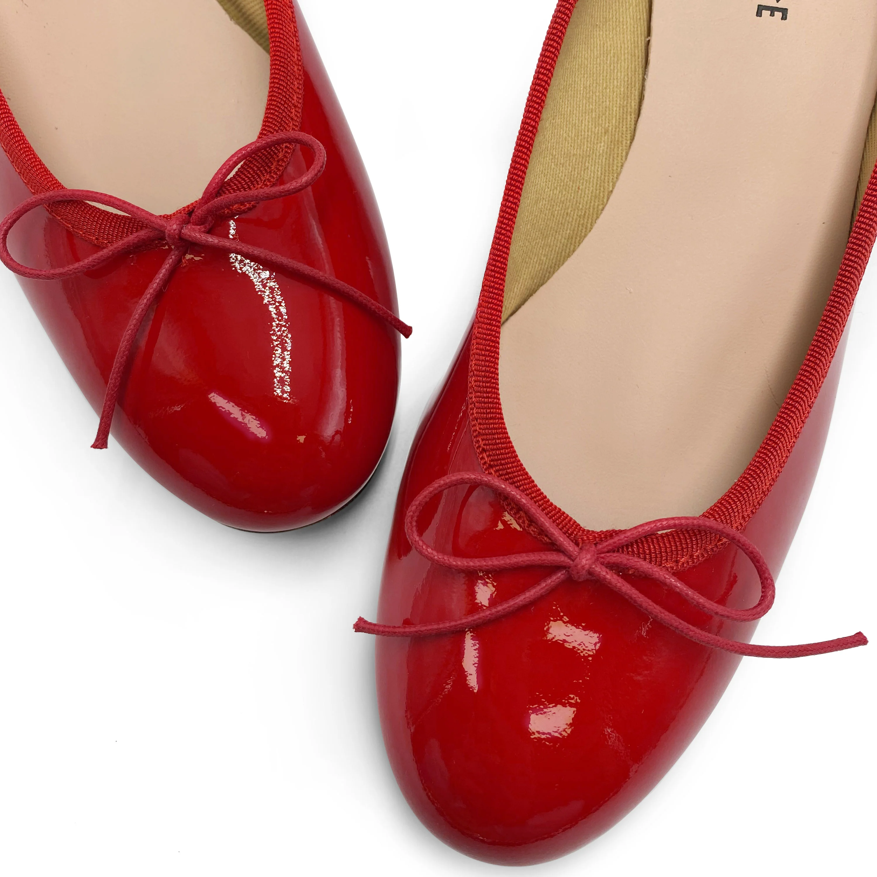 Red patent leather ballet flats with heel - Image 3
