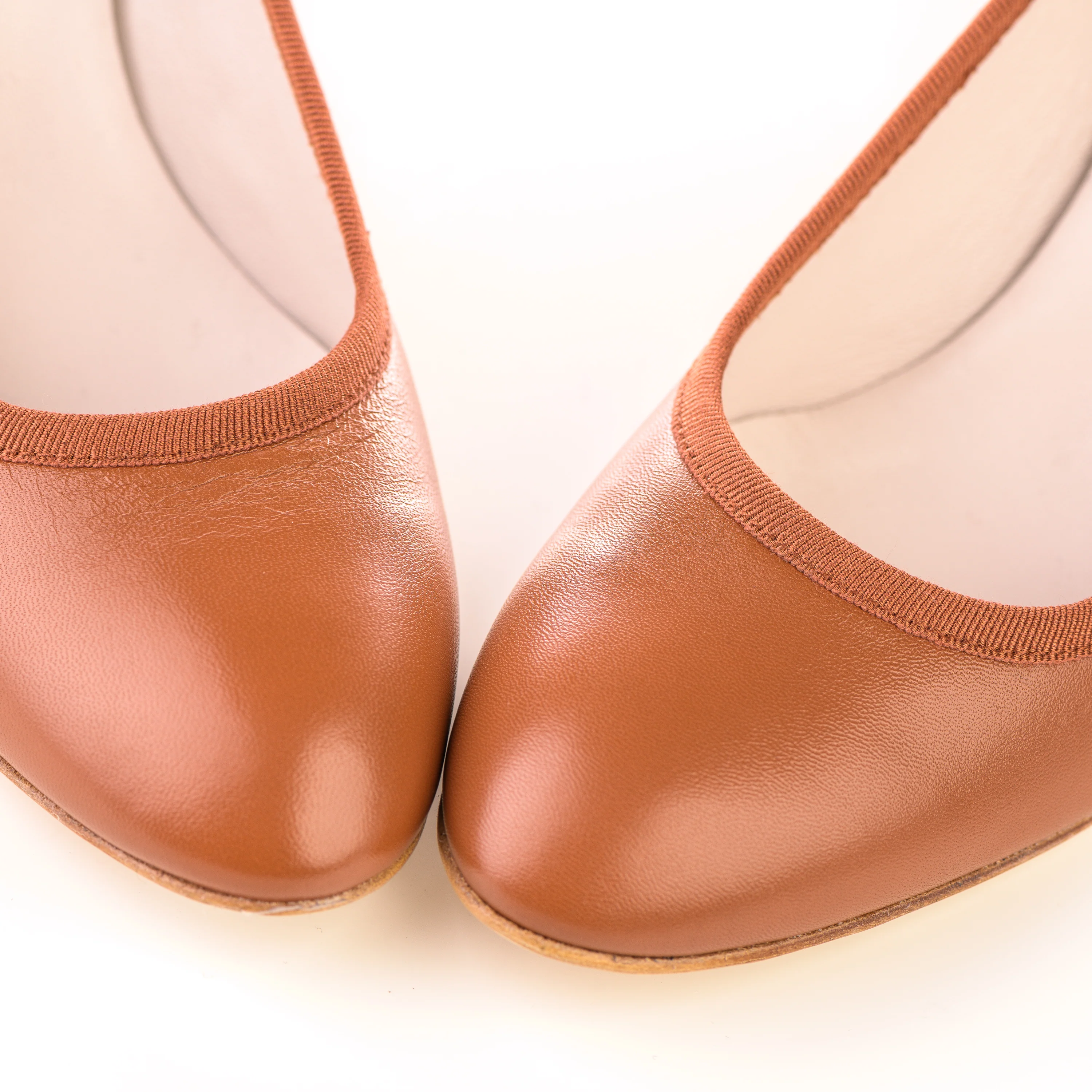 Rum leather pump ballet flats with high heel - Image 4