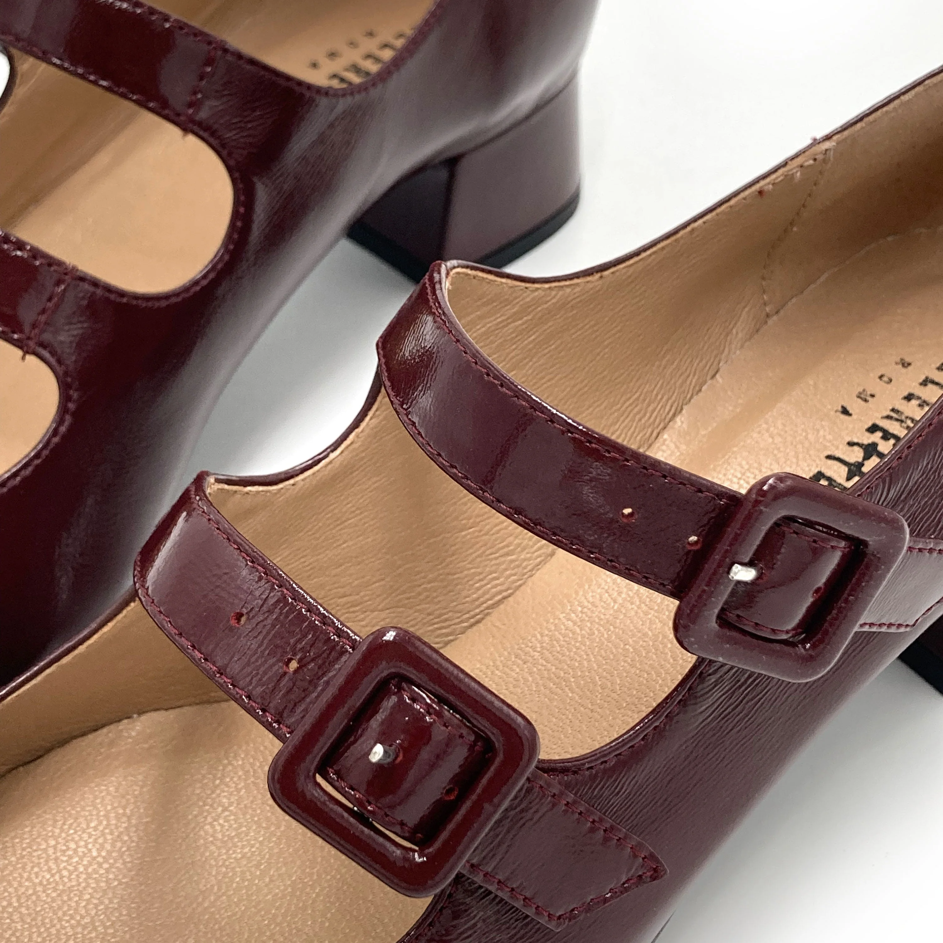 Shiny burgundy Mary Jane ballet flats with heel and square toe - Image 3