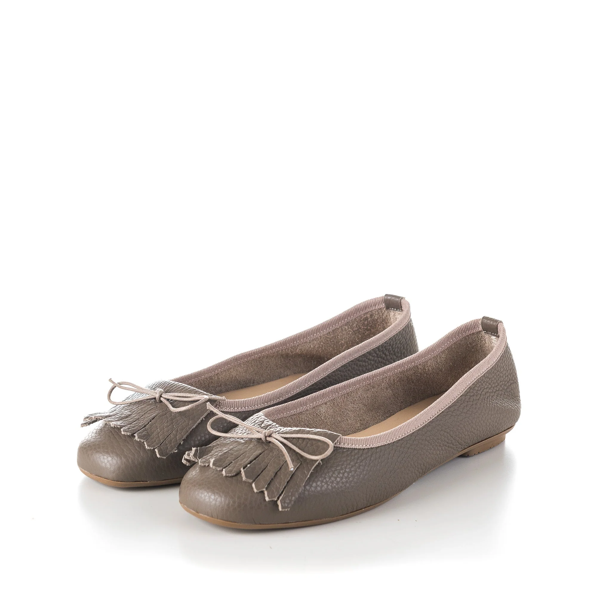 Taupe leather woman moccasins with fringe - Image 2