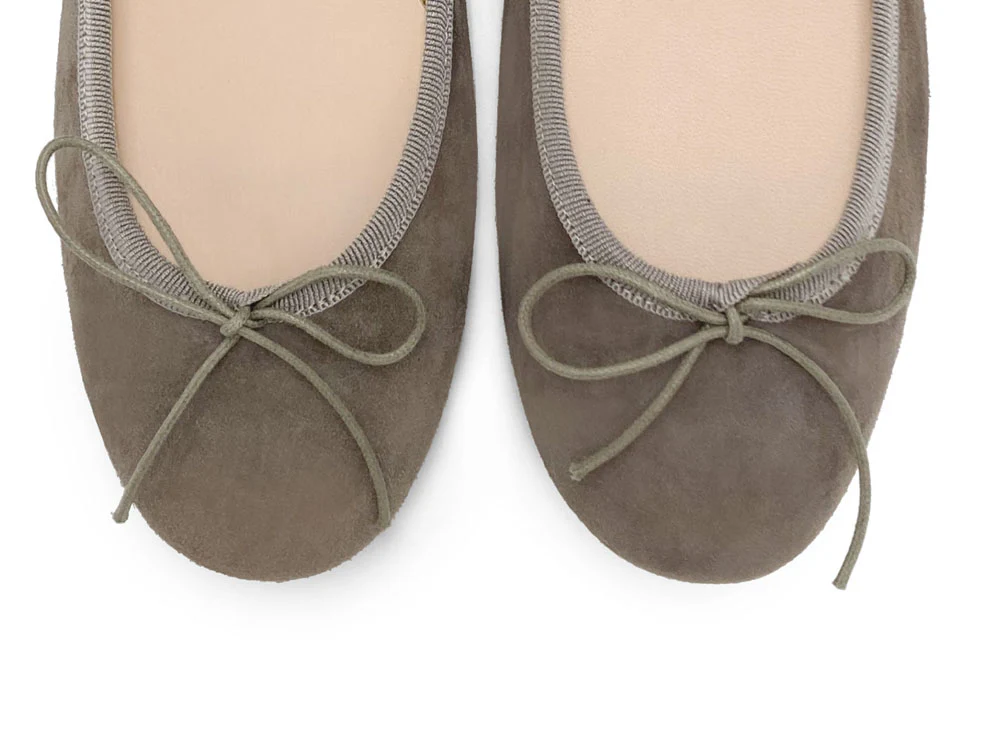 Taupe suede ballet flats - Image 5
