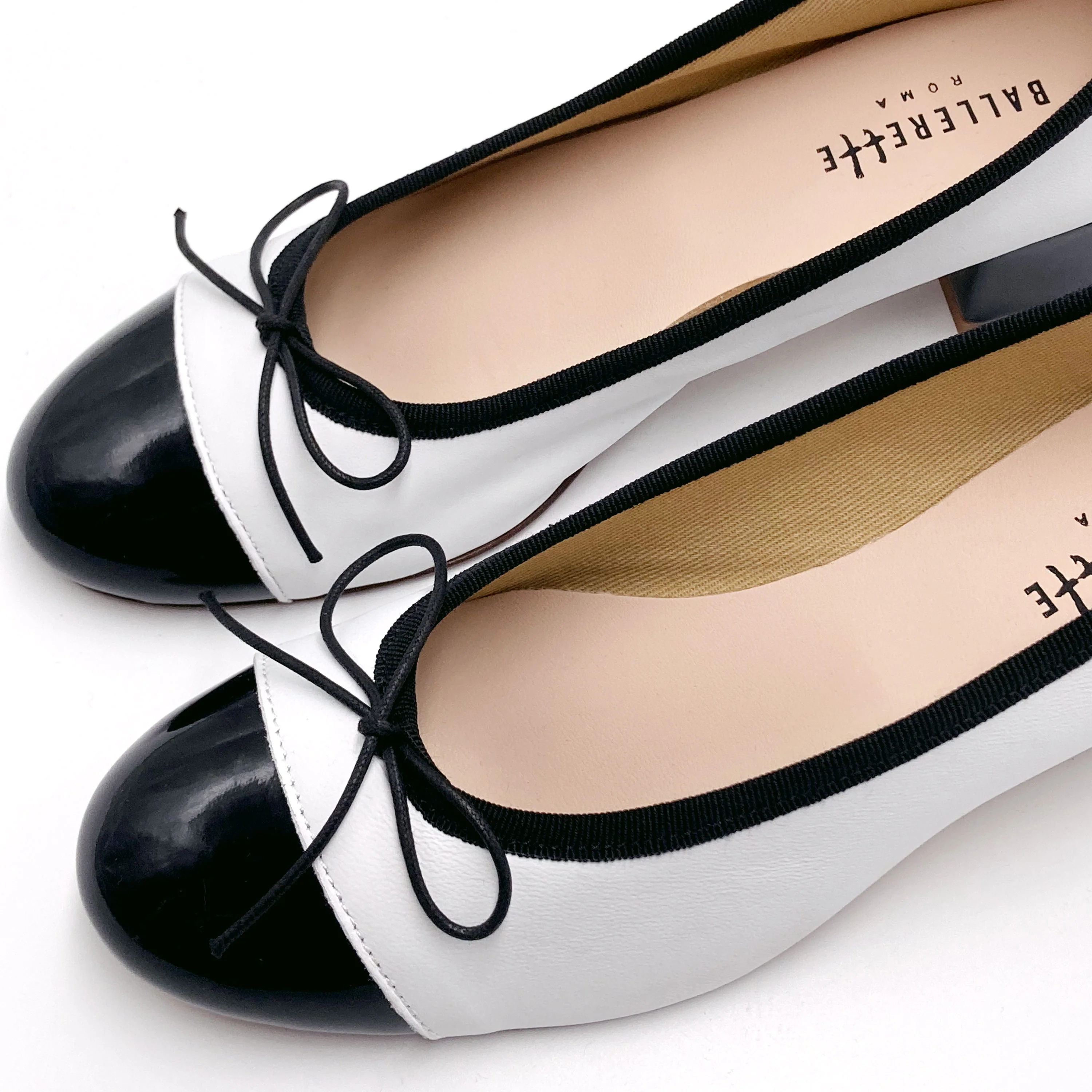 White leather ballet flats with high heel and patent toe - Image 3