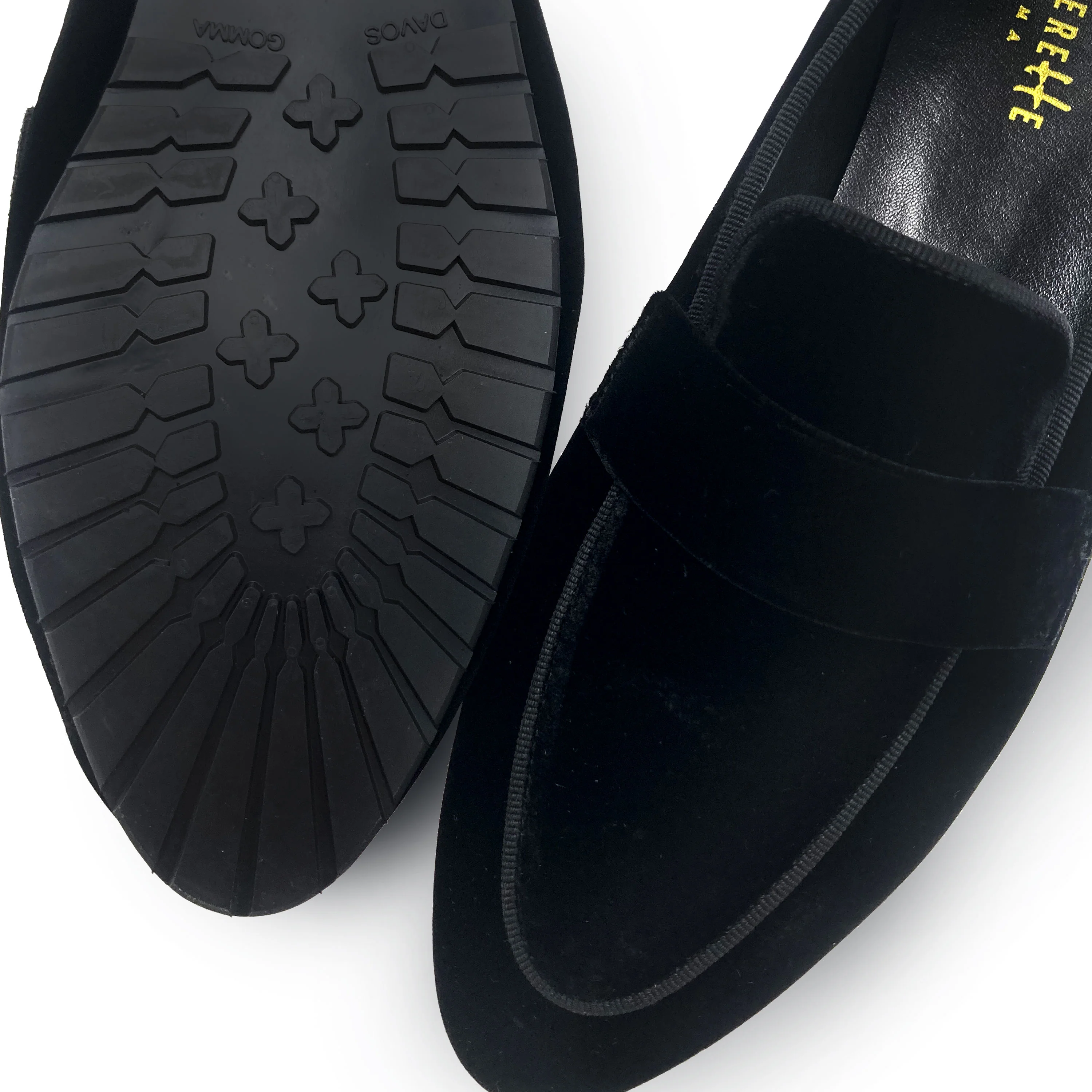Women moccasins in black velvet - Image 3