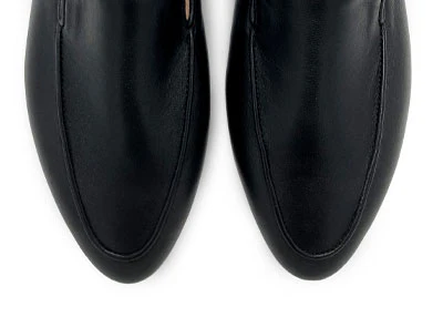 Women's black leather moccasins - Image 5