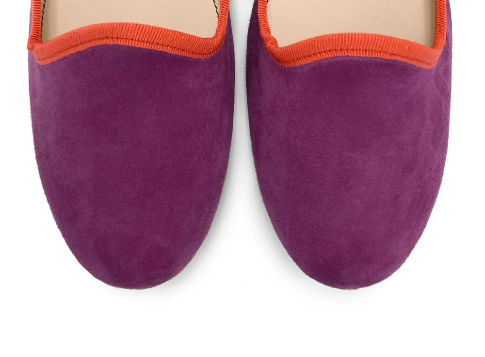 Women’s loafers in strawberry suede with orange details - Image 5